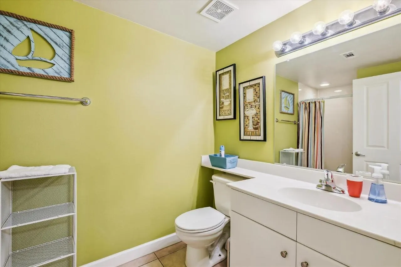 Apartment Shores Of Panama 521 - 2 Bedroom Bunks Sleeps 6, Reserved Parking! Condo Panama City Beach