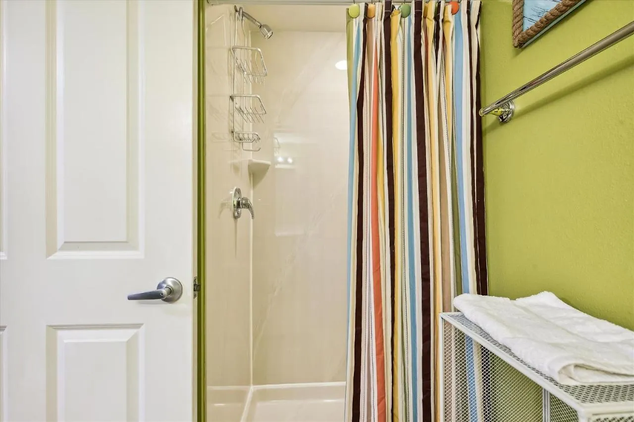 Shores Of Panama 521 - 2 Bedroom Bunks Sleeps 6, Reserved Parking! Condo Panama City Beach