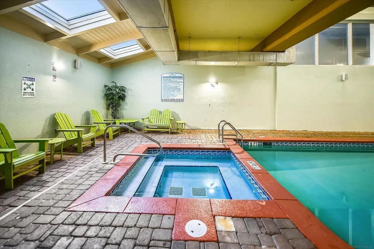 Apartment Shores Of Panama 521 - 2 Bedroom Bunks Sleeps 6, Reserved Parking! Condo Panama City Beach United States