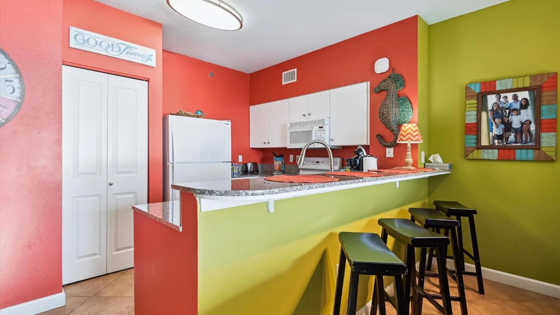 Apartment Shores Of Panama 521 - 2 Bedroom Bunks Sleeps 6, Reserved Parking! Condo Panama City Beach