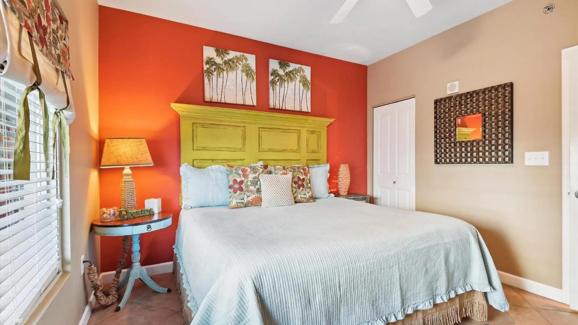 Shores Of Panama 521 - 2 Bedroom Bunks Sleeps 6, Reserved Parking! Condo Panama City Beach Apartment