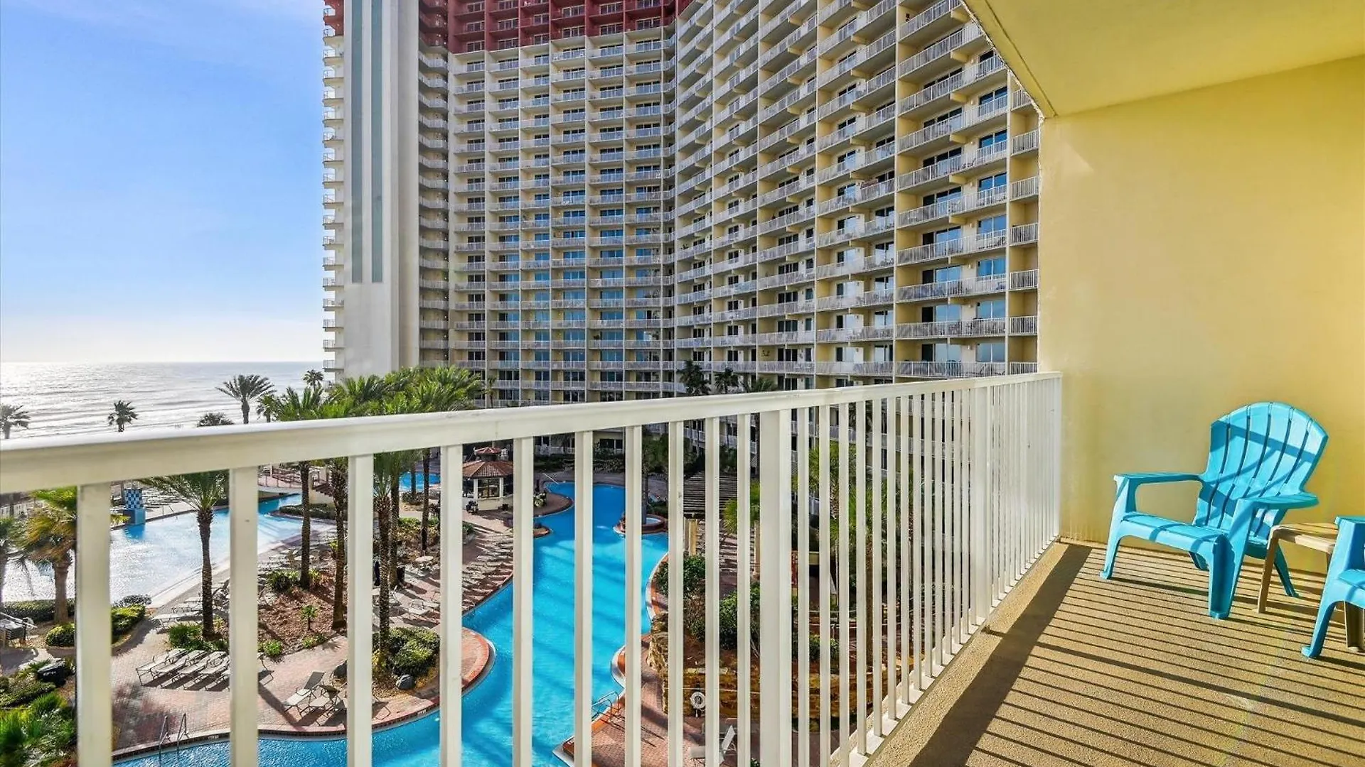 Shores Of Panama 521 - 2 Bedroom Bunks Sleeps 6, Reserved Parking! Condo Panama City Beach Apartment