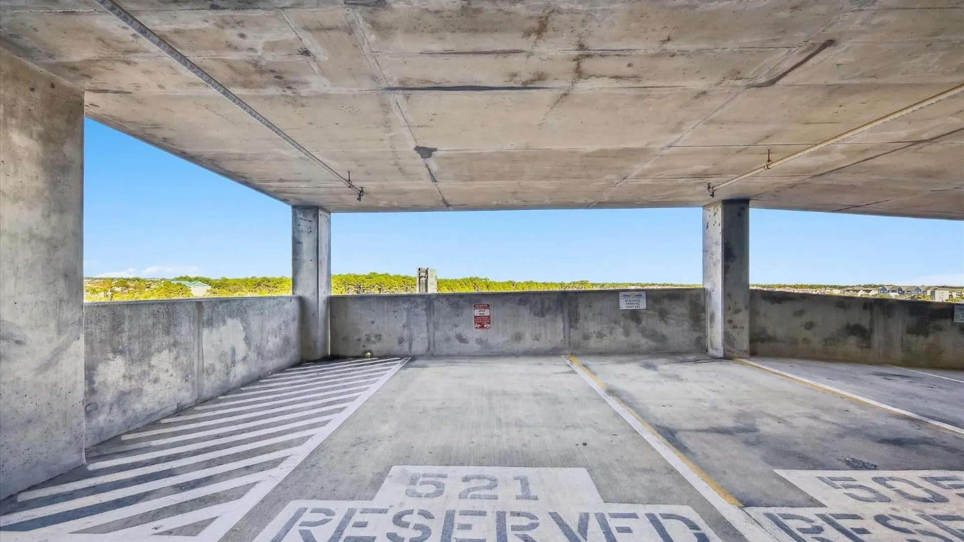 Apartment Shores Of Panama 521 - 2 Bedroom Bunks Sleeps 6, Reserved Parking! Condo Panama City Beach
