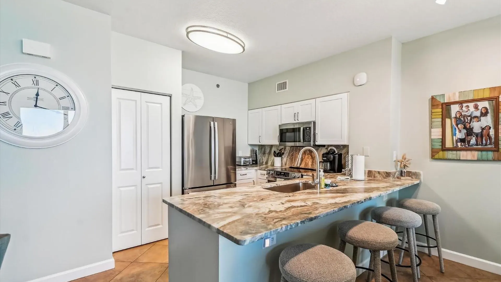 Shores Of Panama 521 - 2 Bedroom Bunks Sleeps 6, Reserved Parking! Condo Panama City Beach